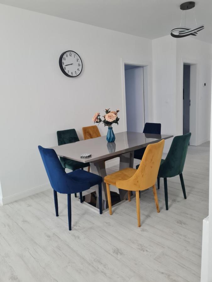 Toronto Deluxe Residence ทิมิชัวรา ภายนอก รูปภาพ