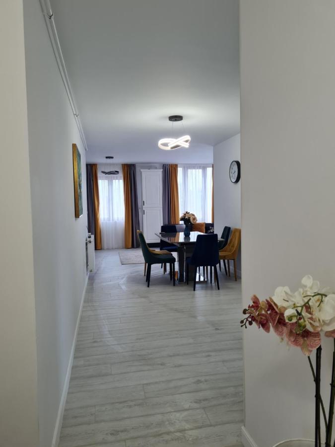 Toronto Deluxe Residence ทิมิชัวรา ภายนอก รูปภาพ
